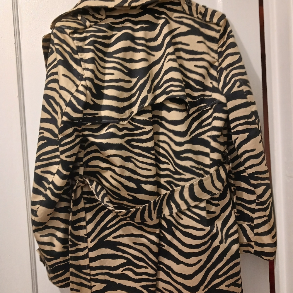 Ralph Lauren women's trench coat animal print buttons belt size L